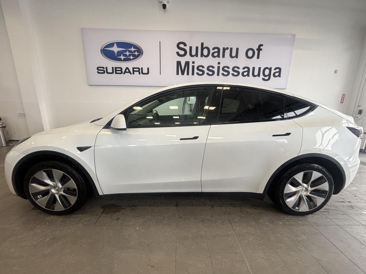 2020 Tesla Model Y LONG RANGE AWD   CLEAN CARFAX   NAVI  PANO SUNROOF Photo3