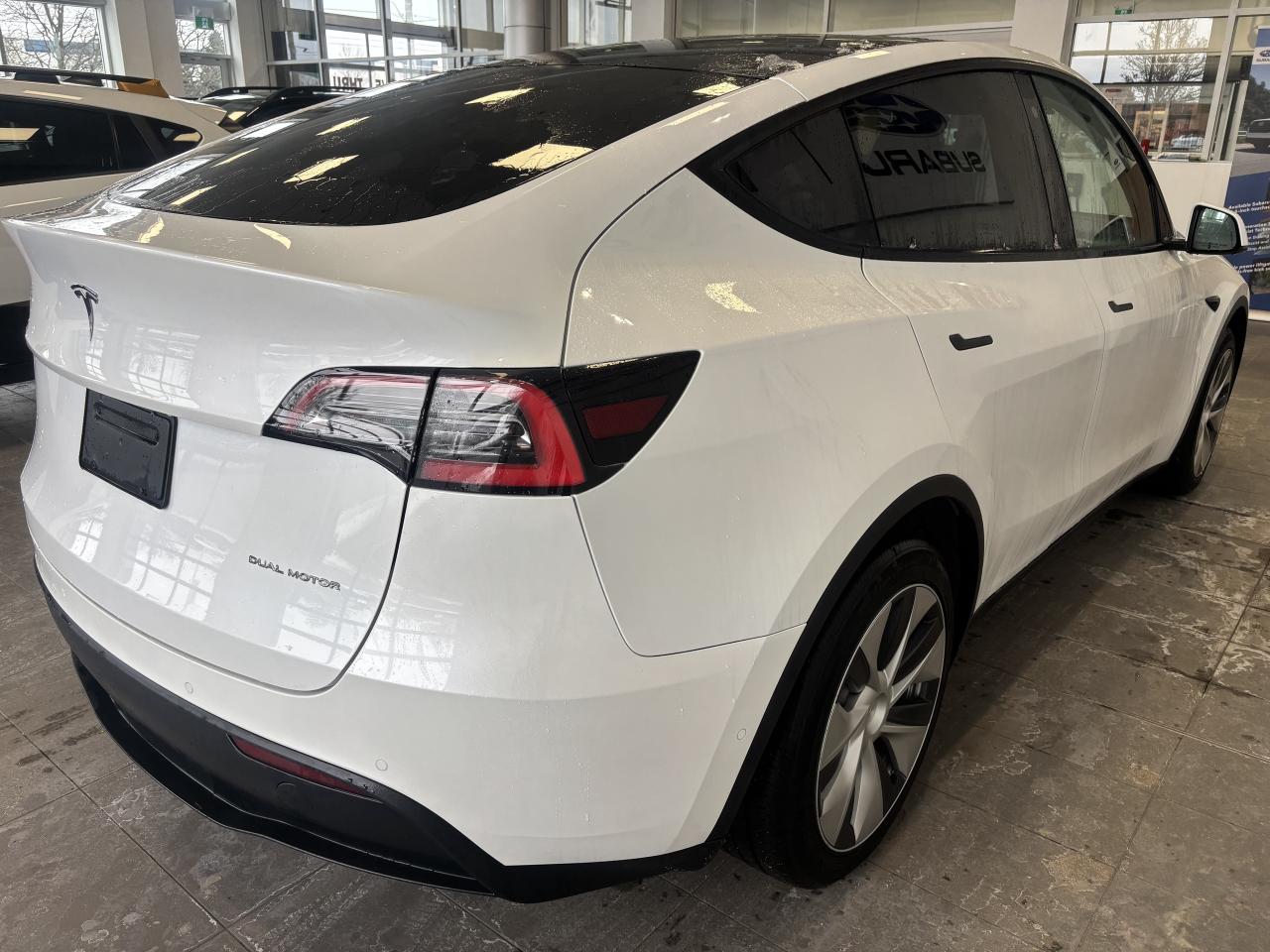 2020 Tesla Model Y LONG RANGE AWD   CLEAN CARFAX   NAVI  PANO SUNROOF Photo