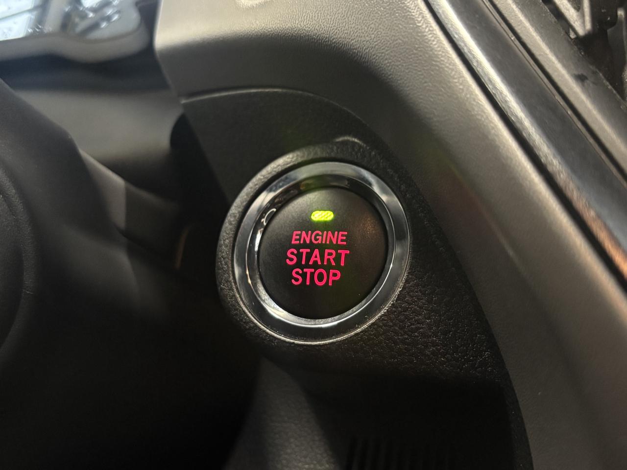 2024 Subaru Crosstrek ONYX   1 OWNER   CLEAN CARFAX   SUNROOF   CARPLAY! Photo