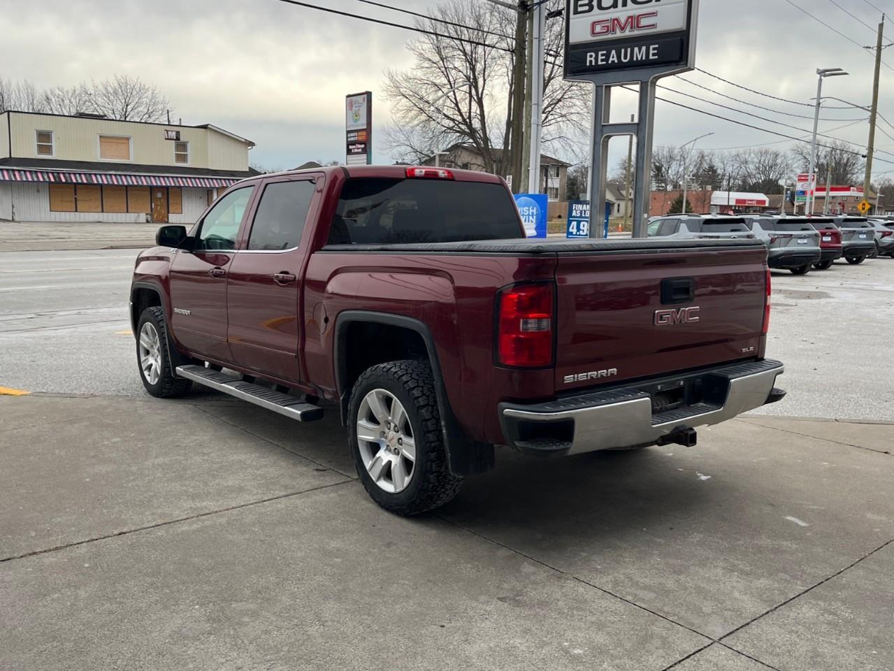 2017 GMC Sierra 1500 SLE CLEAN LOCAL TRADE Photo