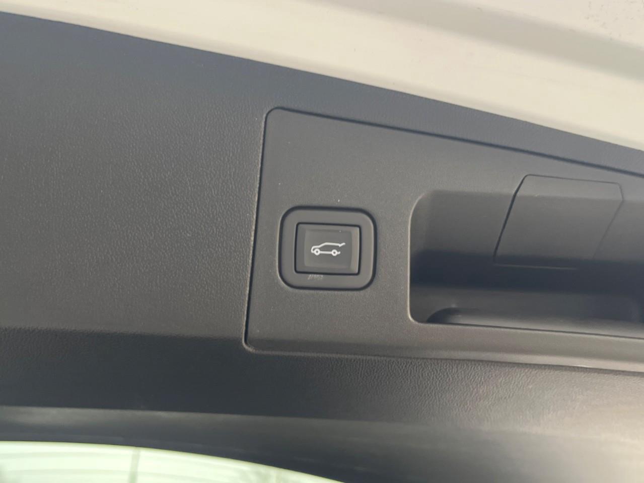 2024 Cadillac XT5 LUXURY CLEAN LOCAL TRADE Photo