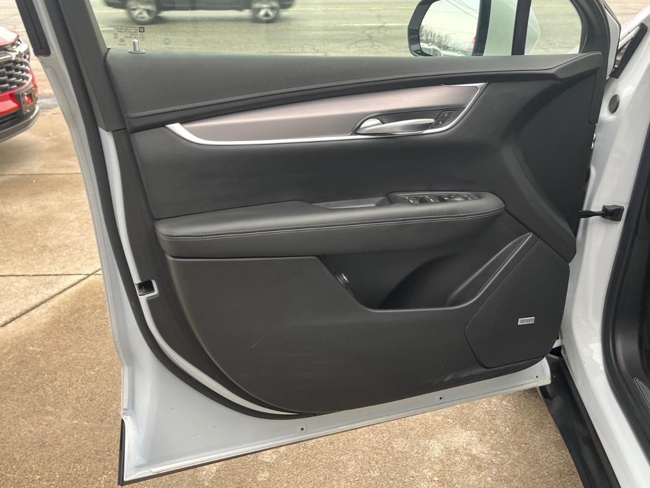 2024 Cadillac XT5 LUXURY CLEAN LOCAL TRADE Photo