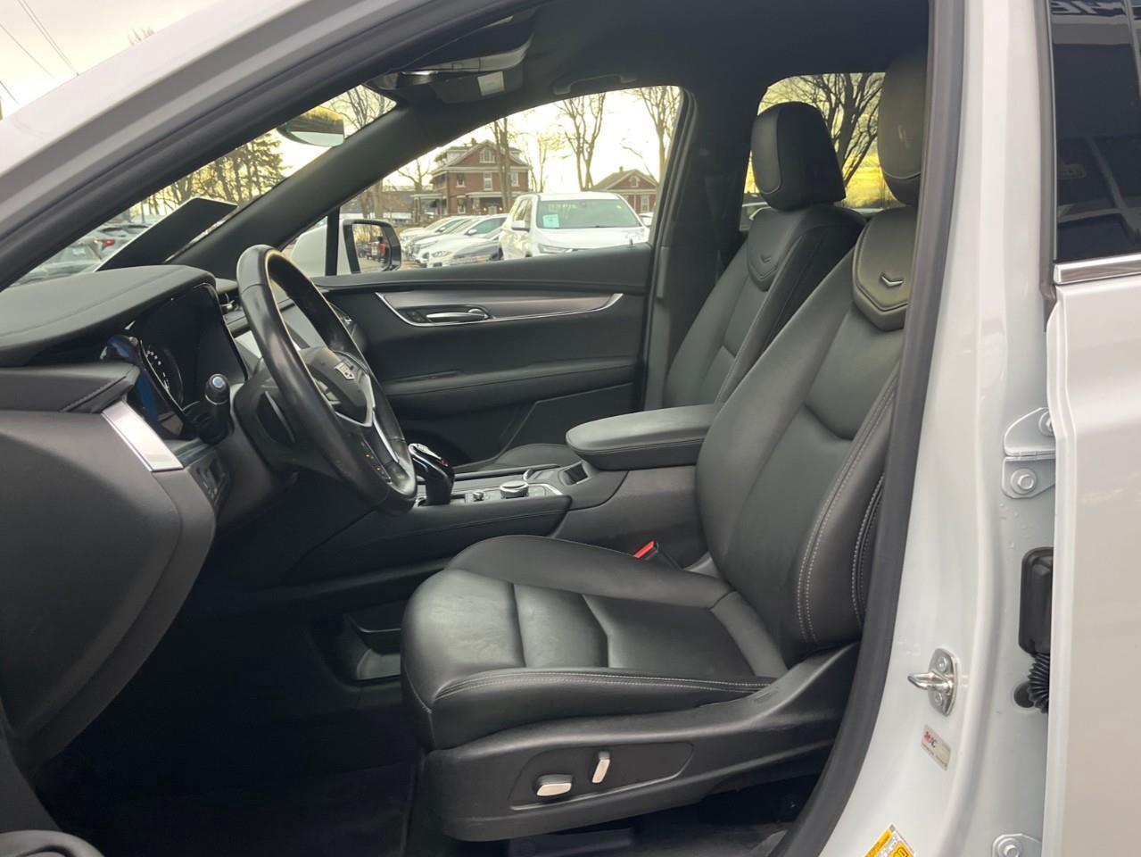 2024 Cadillac XT5 LUXURY CLEAN LOCAL TRADE Photo