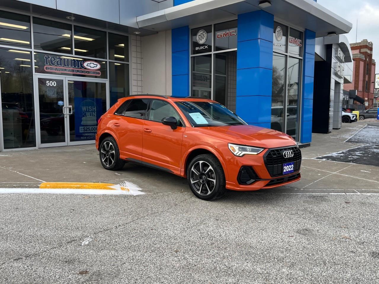 2022 Audi Q3 Quattro S-LINE Photo2