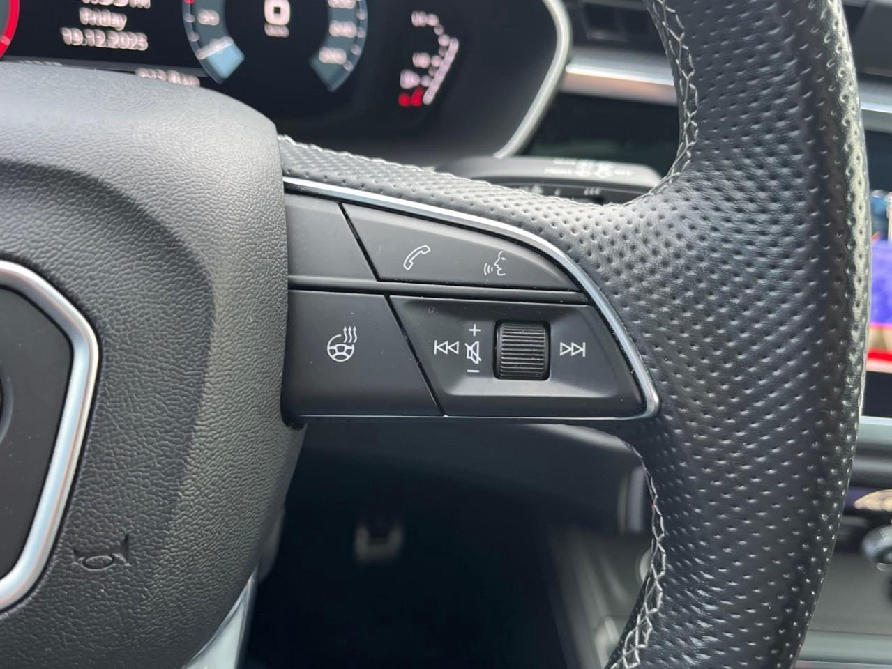 2022 Audi Q3 Quattro S-LINE Photo