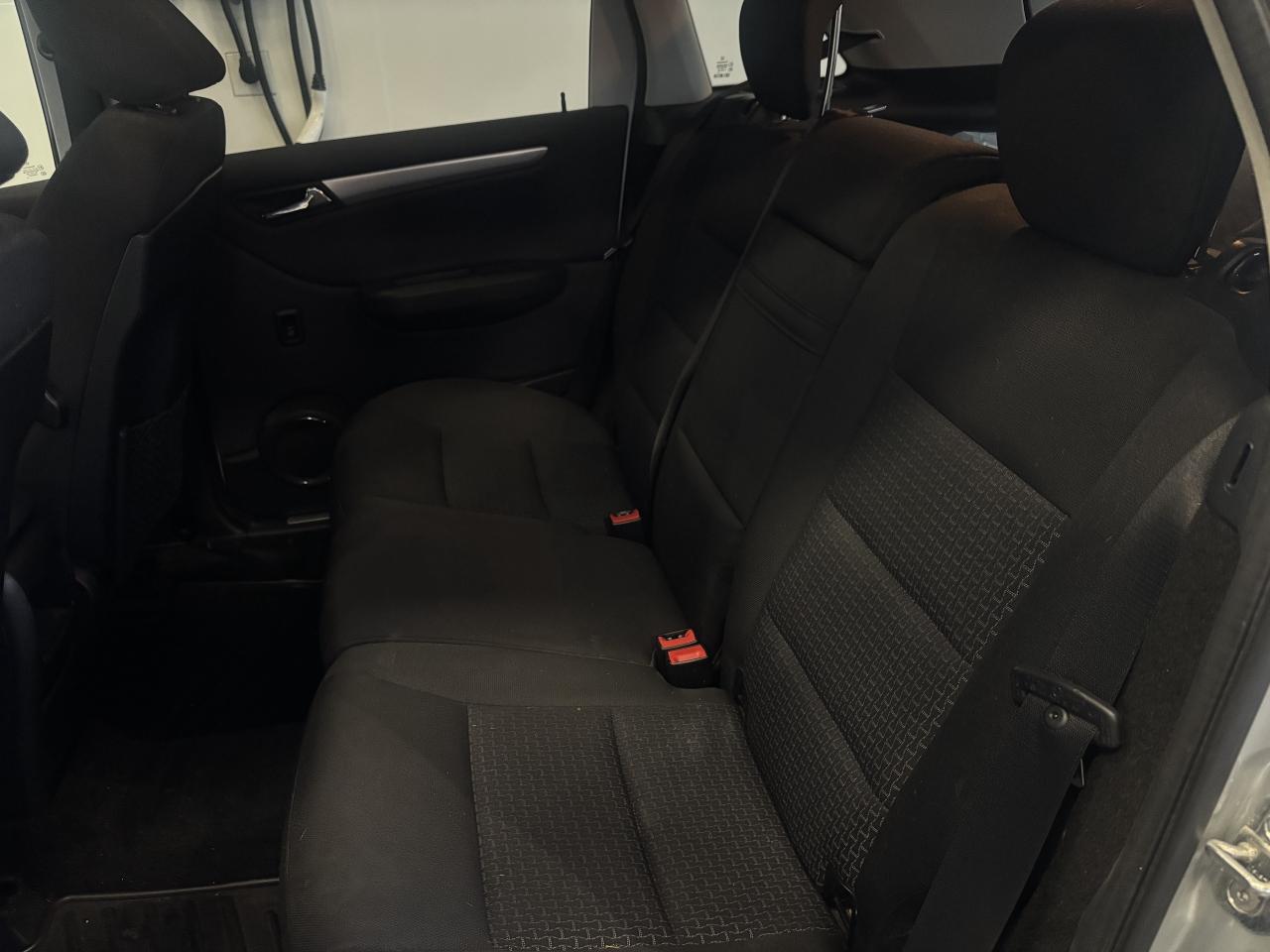 2010 Mercedes-Benz B-Class LOW KM CLEAN CARFAX 2 SETS OF TIRES/RIMS SOLD ASIS Photo