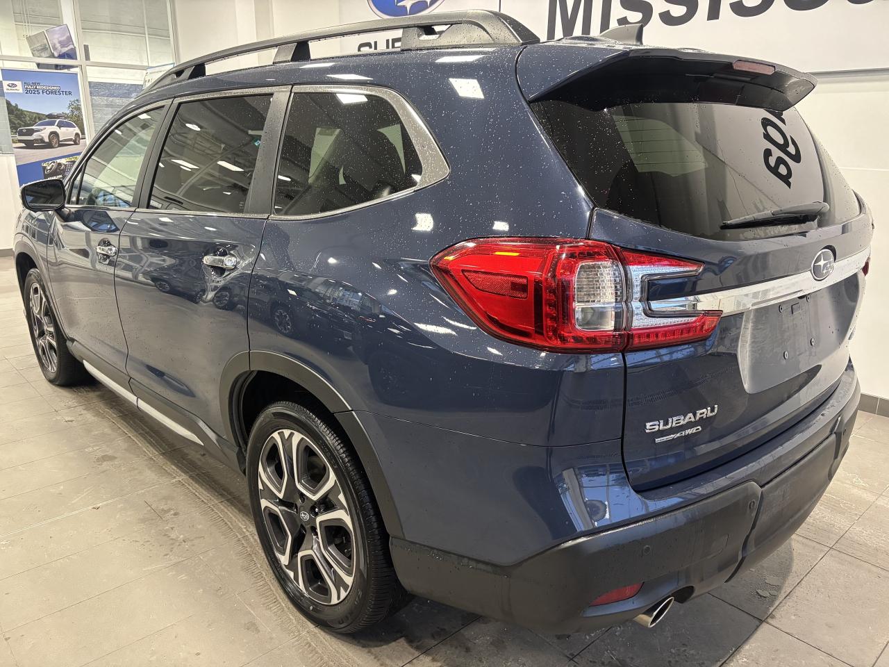 2023 Subaru ASCENT PREMIER  7 PASSENER   CLEAN CARFAX   NAVI  SUNROOF Photo4