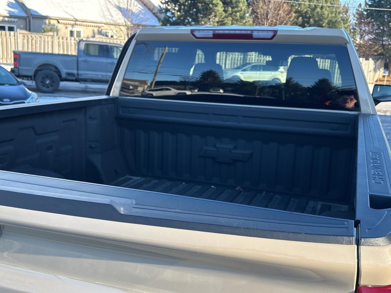 2022 Chevrolet Silverado 1500 Custom Trail Boss 5.3L/4X4  CALL PICTON 46K KM'S Photo