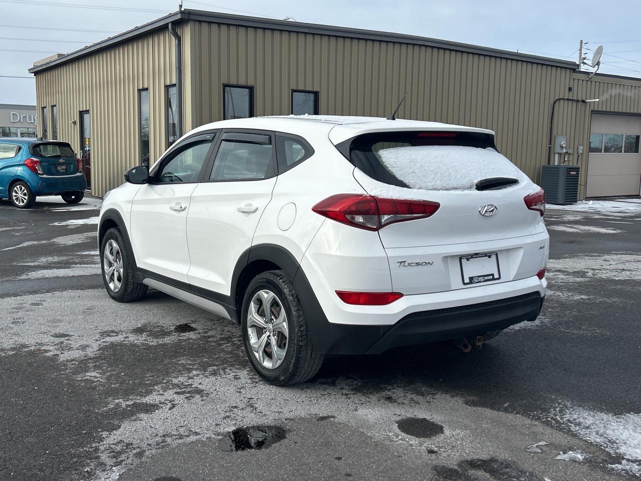 2018 Hyundai Tucson AWD CALL NAPANEE 613-354-2100 Photo