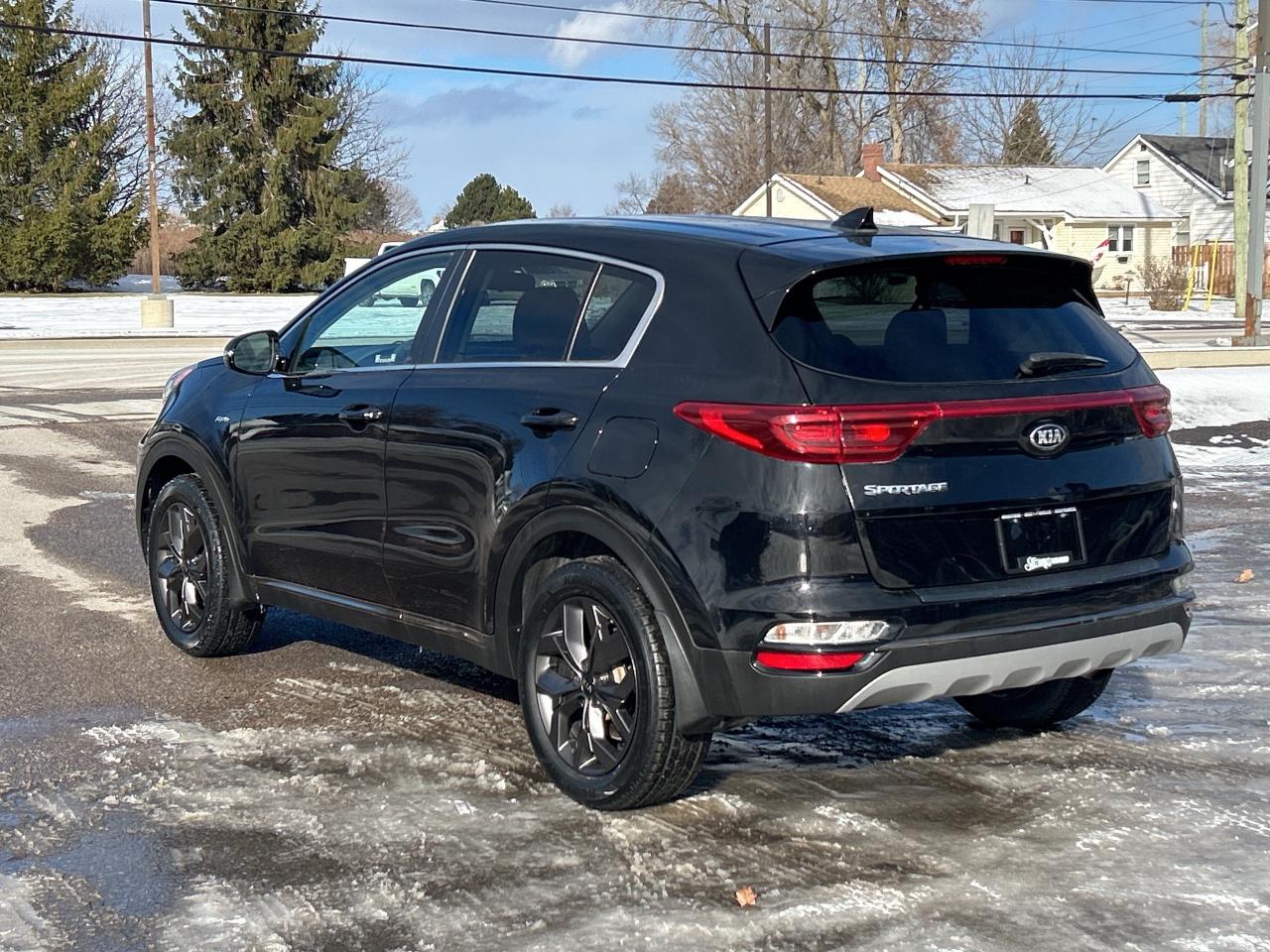 2021 Kia Sportage LX AWD/HEATED SEATS/BACKUP CAM CALL PICTON 161K Photo
