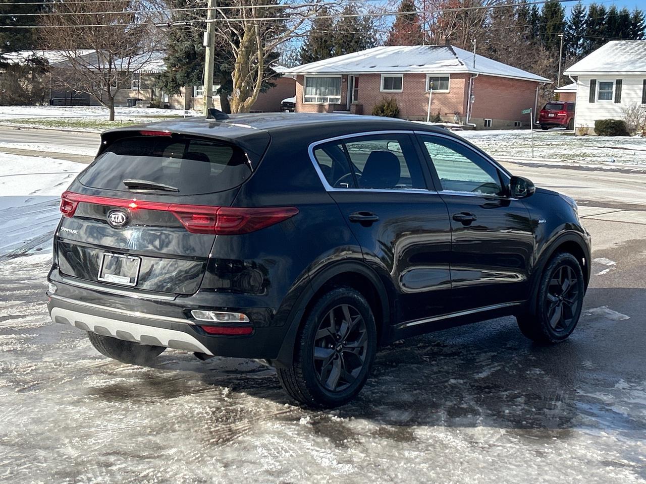 2021 Kia Sportage LX AWD/HTD SEATS/BACKUPCAM CALL NAPANEE 6133542100 Photo