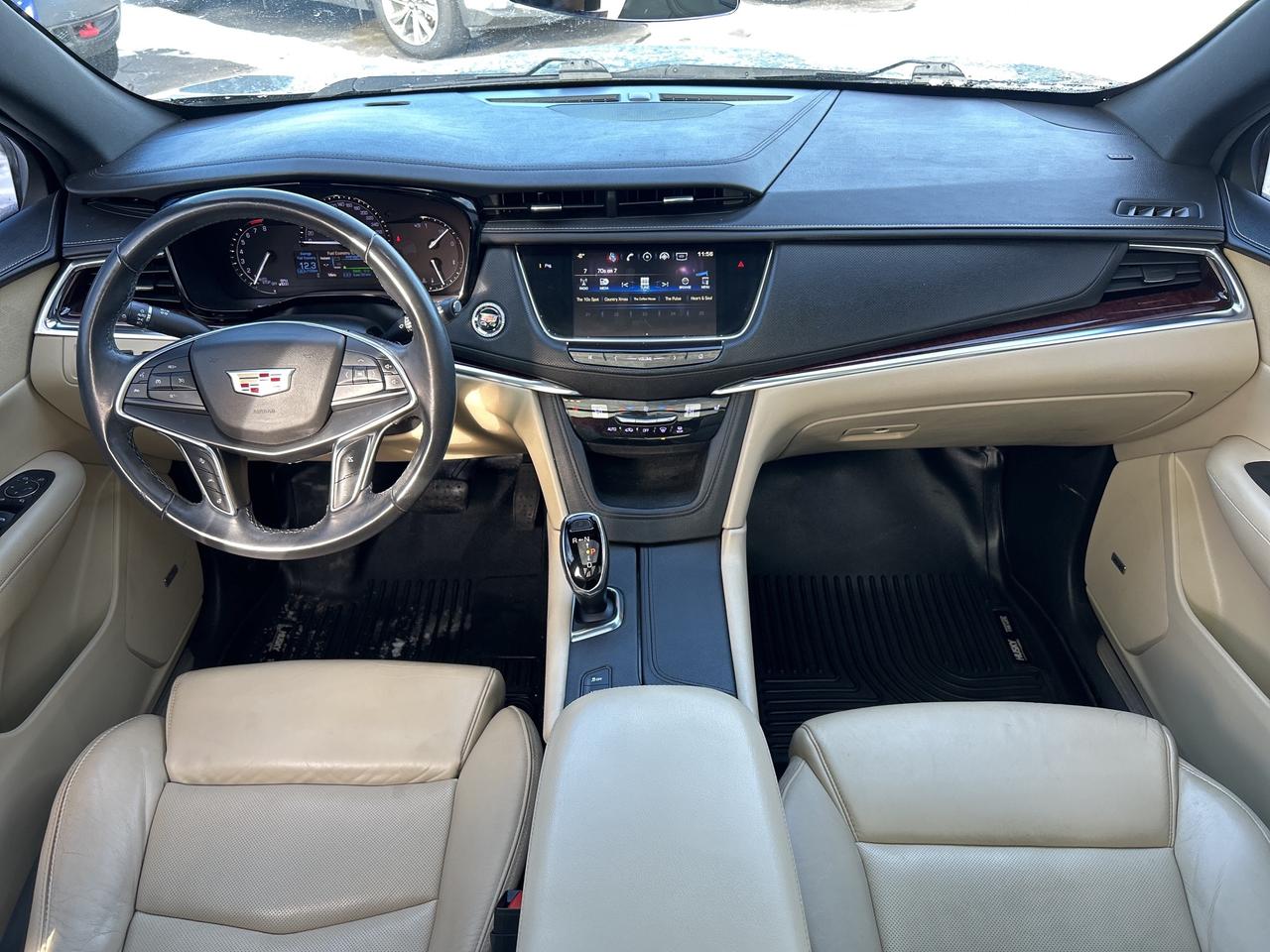 2017 Cadillac XT5 Luxury AWD/REMOTE START/PWR LIFT GATE CALL PICTON Photo