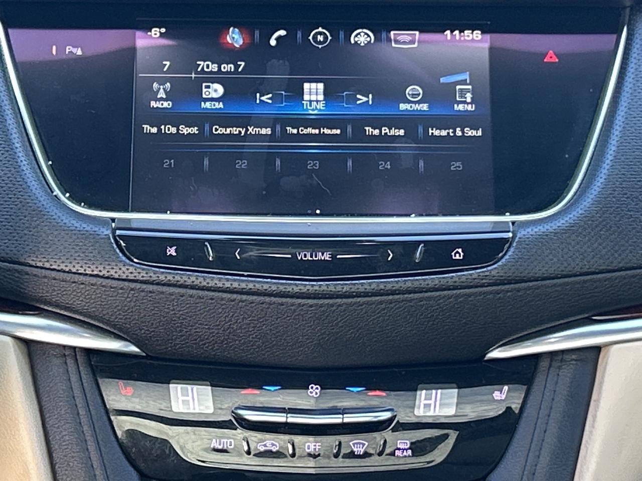 2017 Cadillac XT5 Luxury AWD/REMOTE START/PWR LIFT GATE CALL PICTON Photo