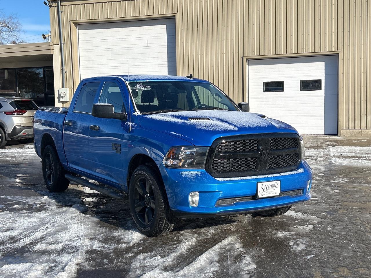 2023 RAM 1500 Classic Express 3.6L/4X4/REMOTE START CALL PICTON 26K KM'S Photo
