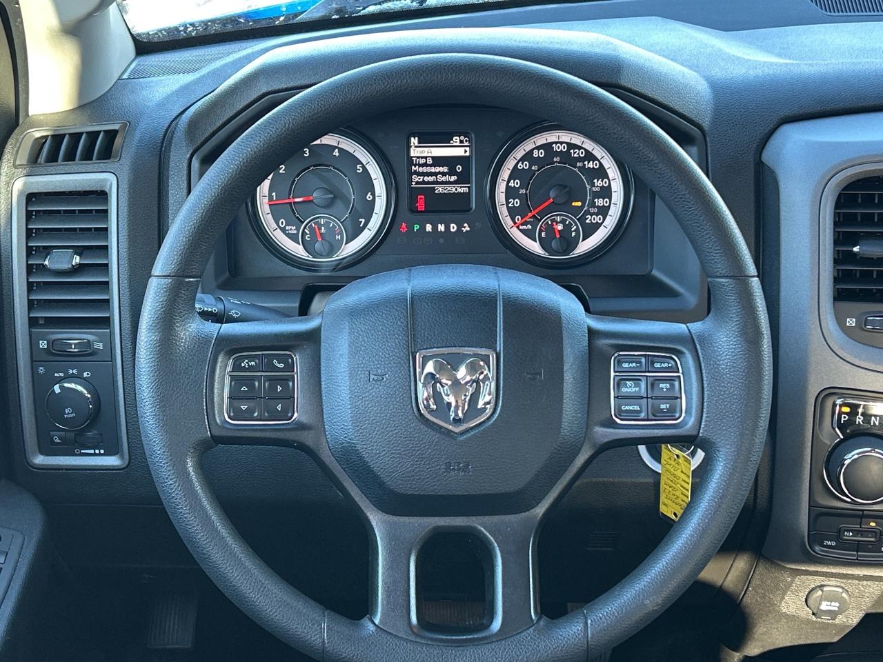 2023 RAM 1500 Classic Express 3.6L/4X4/REMOTE START CALL PICTON 26K KM'S Photo