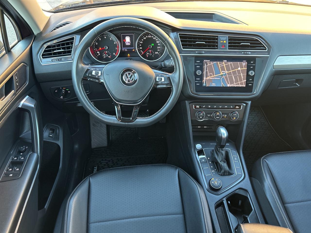 2021 Volkswagen Tiguan Comfortline AWD/PANO ROOF/NAV **CALL 613-961-8848 Photo