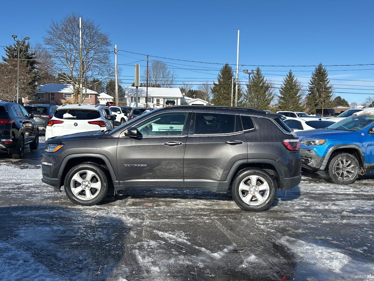 2018 Jeep Compass North HEATED SEATS & STEERING WHEEL CALL PICTON Photo
