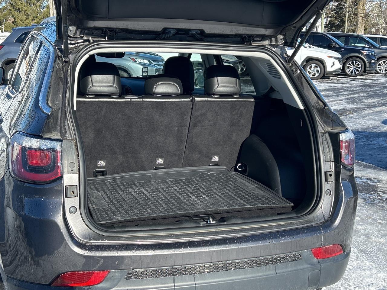 2018 Jeep Compass North HEATED SEATS & STEERING WHEEL CALL PICTON Photo