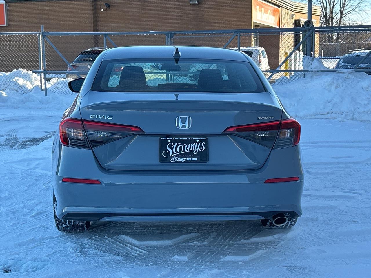 2022 Honda Civic Sedan Sport SUNROOF/HTD SEATS CALL 613-961-8848 62K KMS. Photo3