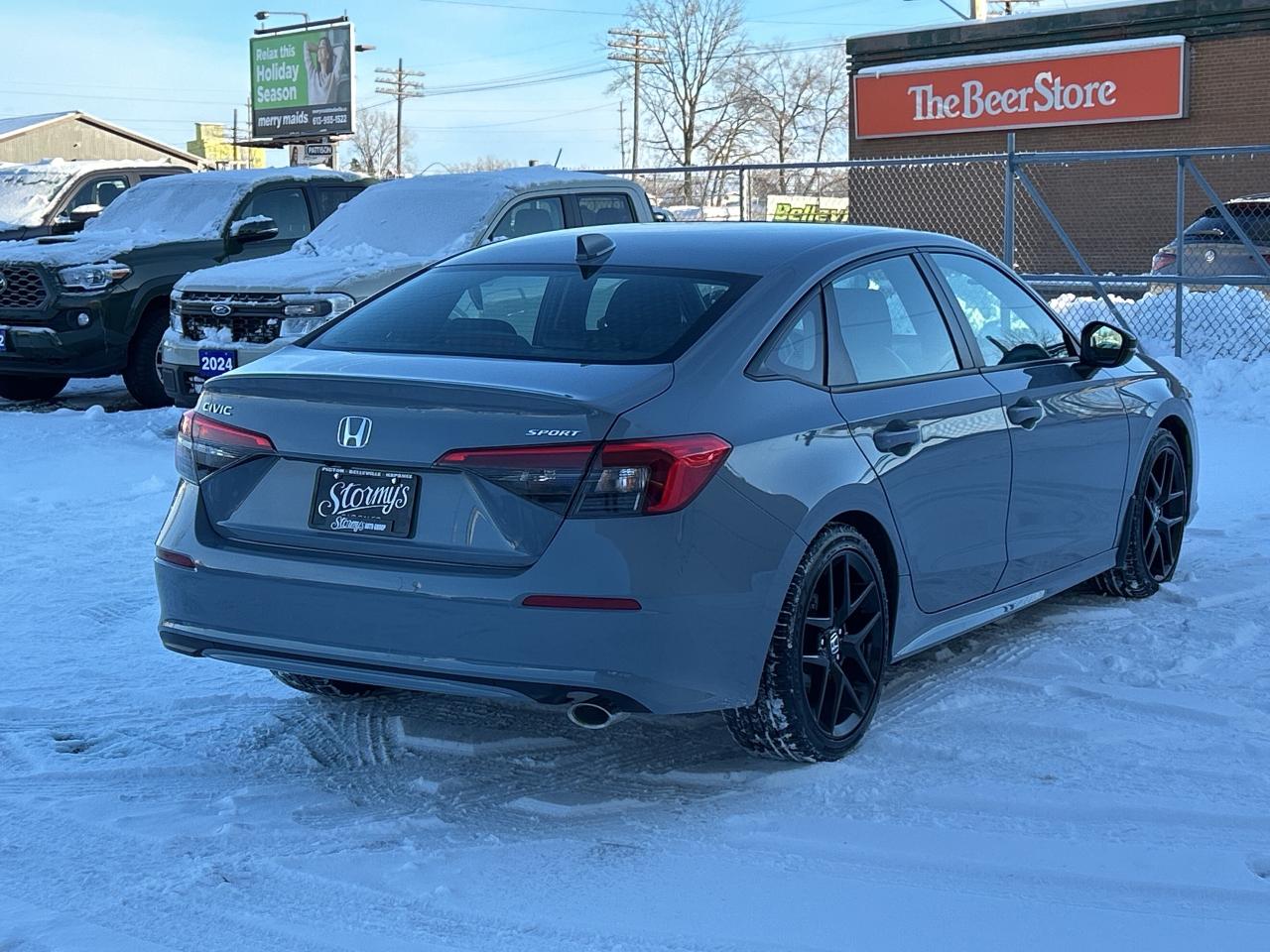 2022 Honda Civic Sedan Sport SUNROOF/HTD SEATS CALL 613-961-8848 62K KMS. Photo