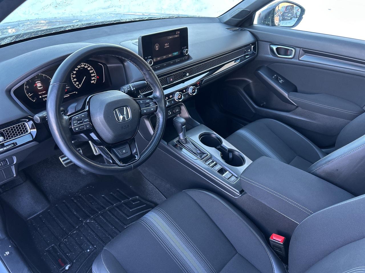 2022 Honda Civic Sedan Sport SUNROOF/HTD SEATS CALL 613-961-8848 62K KMS. Photo