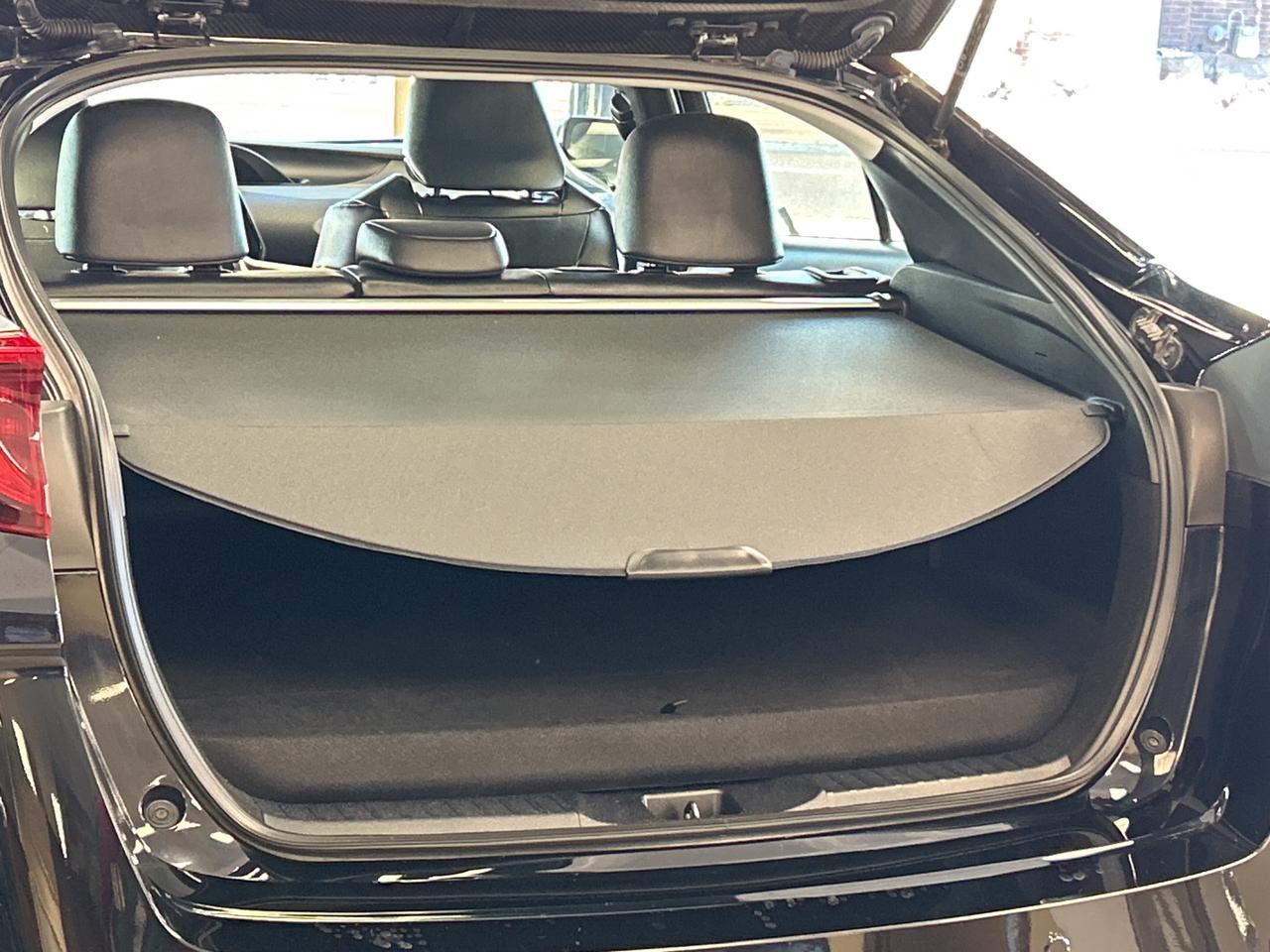 2020 Toyota Prius Prime UPGRADE PKG LEATHER/NAVI *CALL 613-961-8848 Photo