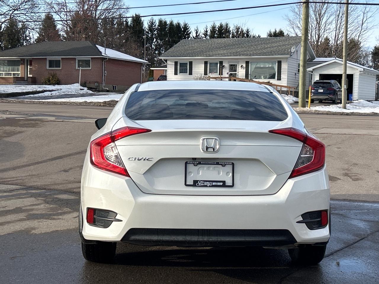 2018 Honda Civic Sedan EX HEATED SEATS/PWR SUNROOF/BACKUP CAM CALL PICTON Photo4