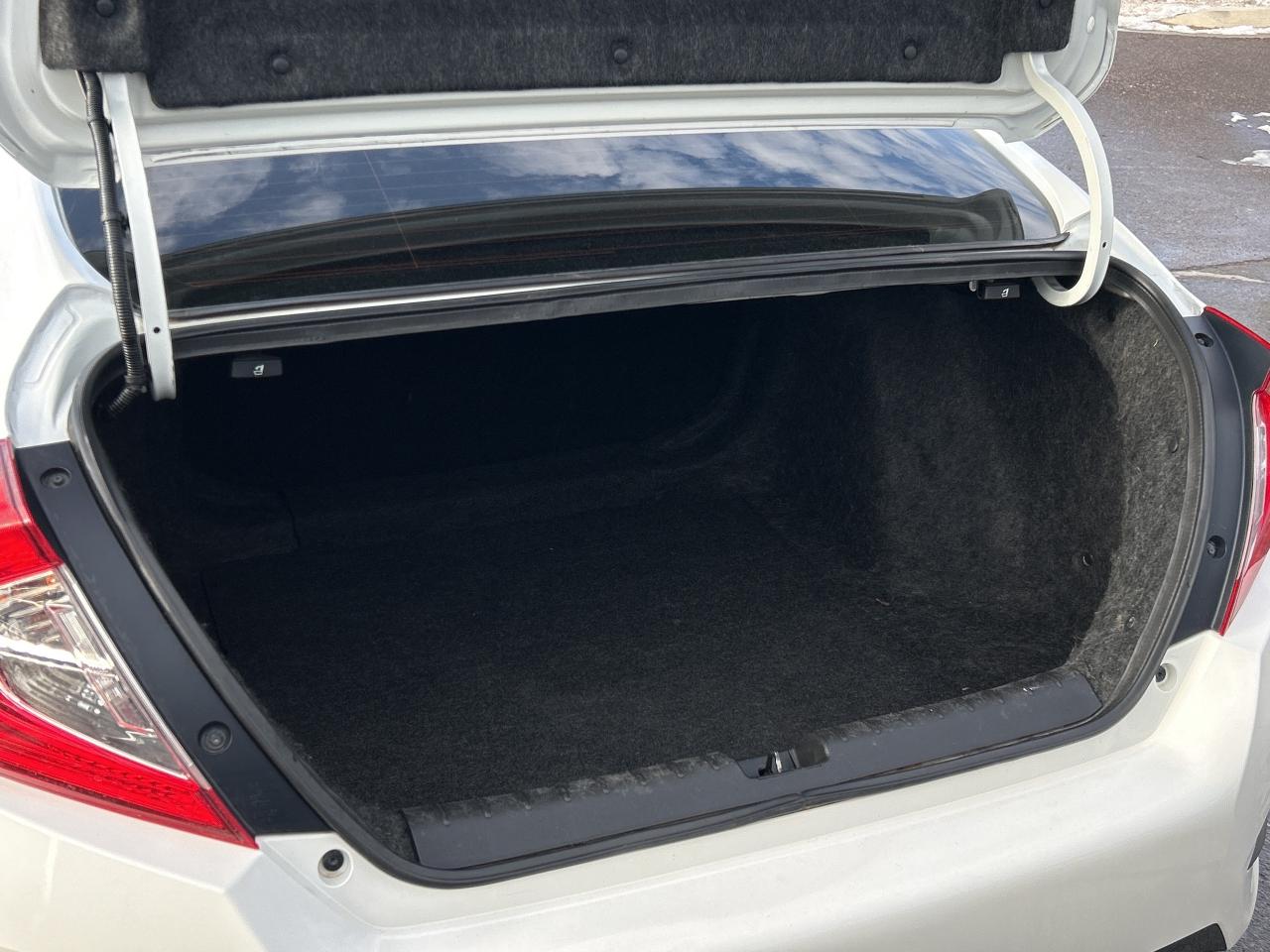 2018 Honda Civic Sedan EX HEATED SEATS/PWR SUNROOF/BACKUP CAM CALL PICTON Photo