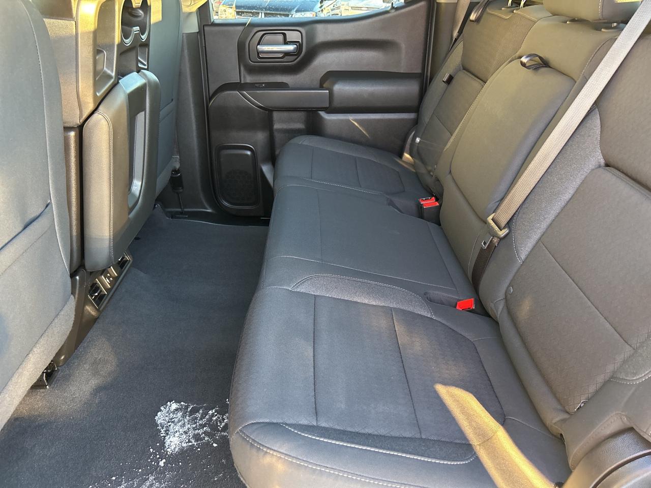 2020 Chevrolet Silverado 1500 LT HEATD SEATS/B.UP CAM CALL BELLEVILLE 6139618848 Photo