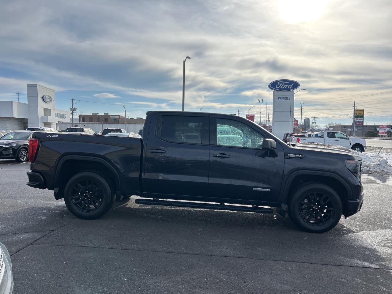 2023 GMC Sierra 1500 ELEVATION Photo