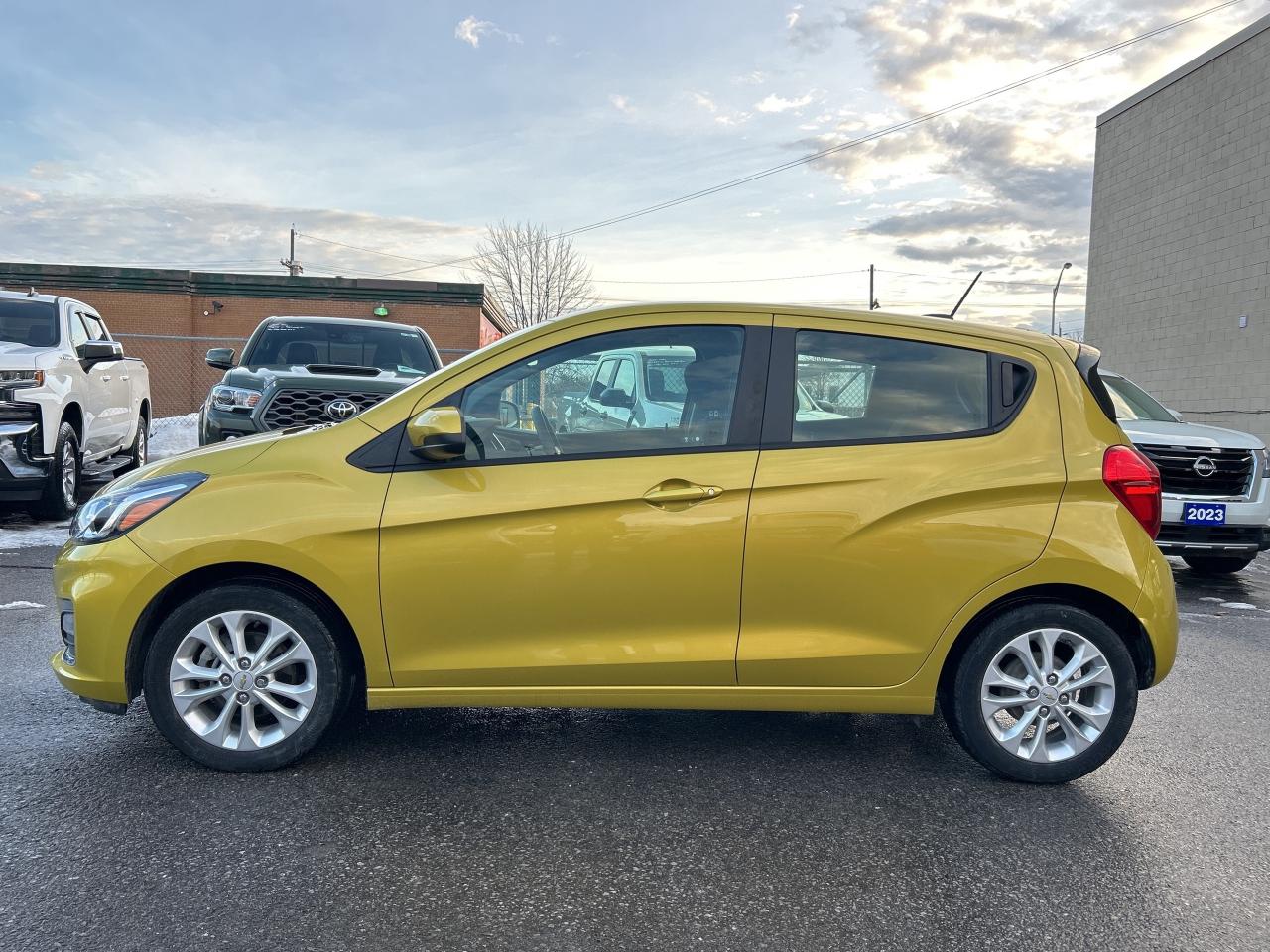 2022 Chevrolet Spark LT HATCH/B.UP CAM **CALL BELLEVILLE 613-961-8848 Photo2