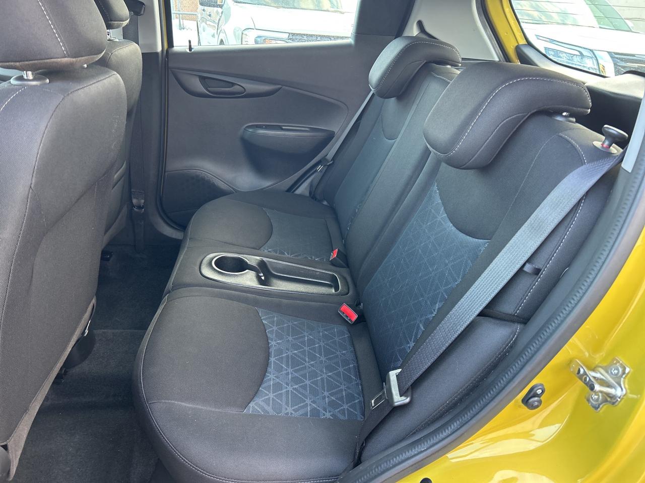 2022 Chevrolet Spark LT HATCH/B.UP CAM **CALL BELLEVILLE 613-961-8848 Photo