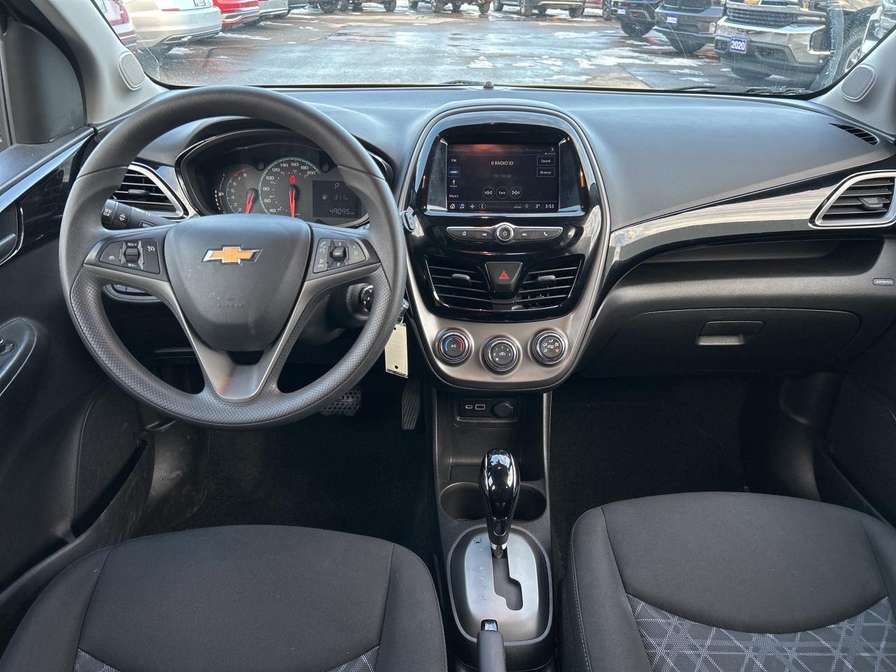 2022 Chevrolet Spark LT HATCH/B.UP CAM **CALL BELLEVILLE 613-961-8848 Photo