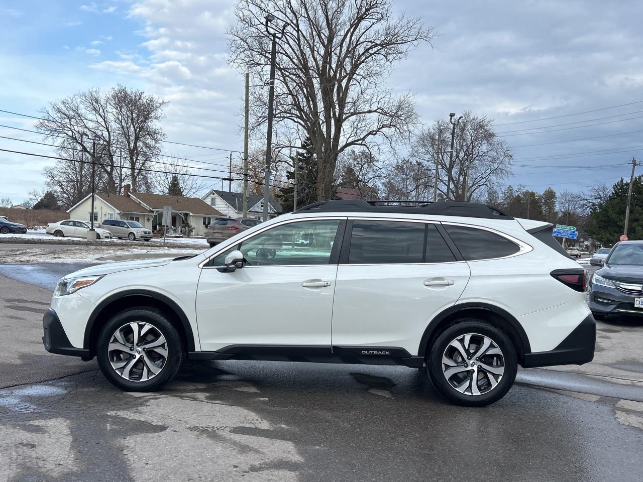 2022 Subaru Outback Limited LEATHER/NAV/PWR SUNROOF CALL PICTON 56K Photo