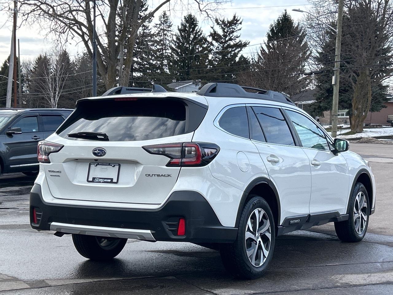 2022 Subaru Outback Limited LTHR/NAV/SUNROOF CALL NAPANEE 613-354-2100 Photo