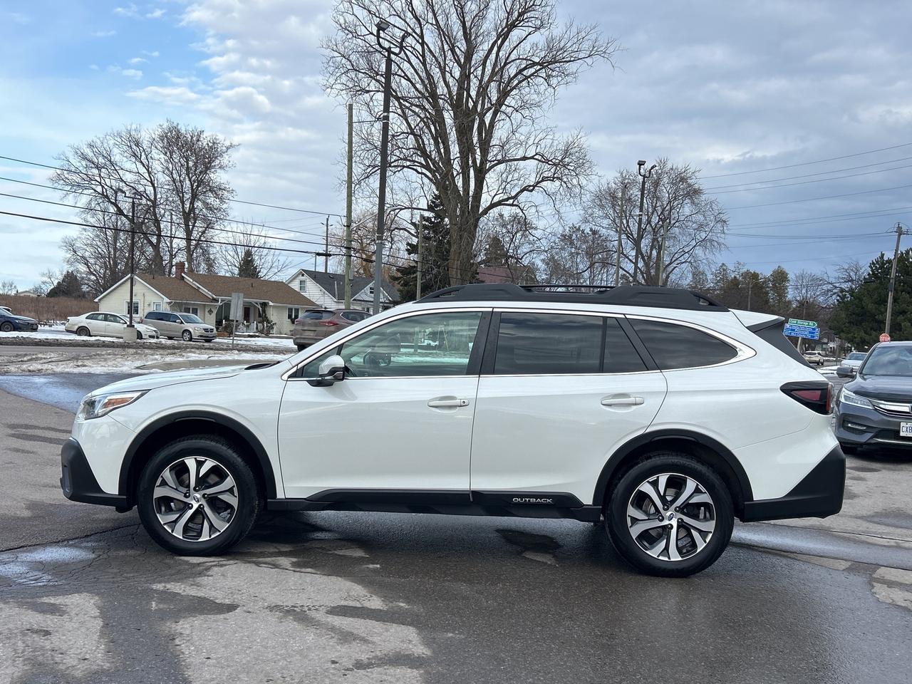 2022 Subaru Outback Limited LTHR/NAV/SUNROOF *BELLEVILLE 613-961-8848* Photo