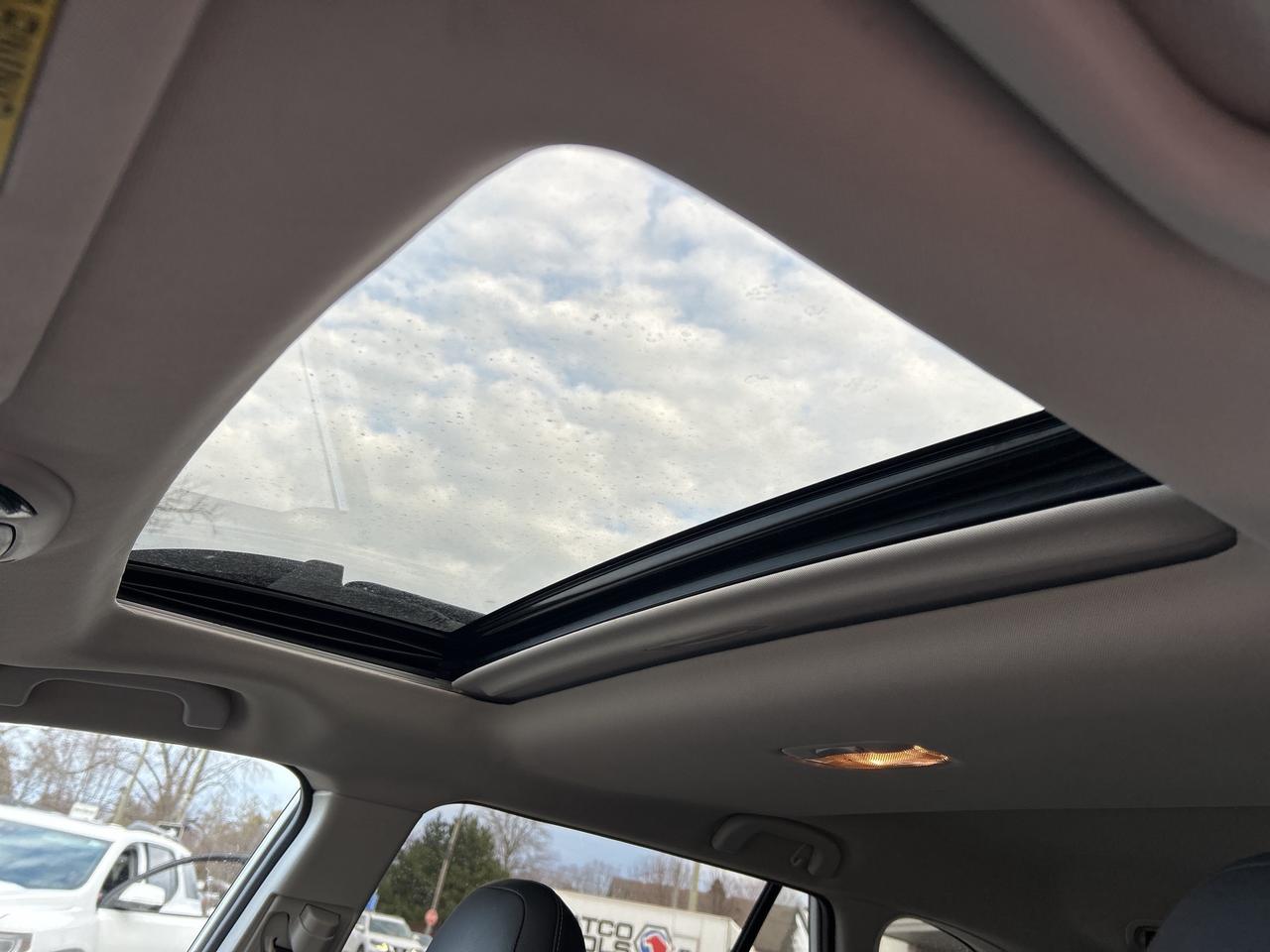 2022 Subaru Outback Limited LTHR/NAV/SUNROOF *BELLEVILLE 613-961-8848* Photo