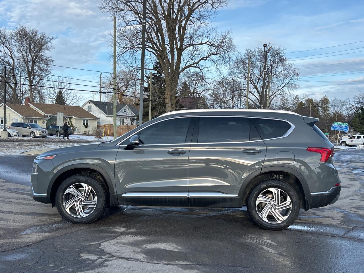2023 Hyundai Santa Fe Preferred LEATHER/NAV/ADAPTIVE CRUISE CALL PICTON Photo