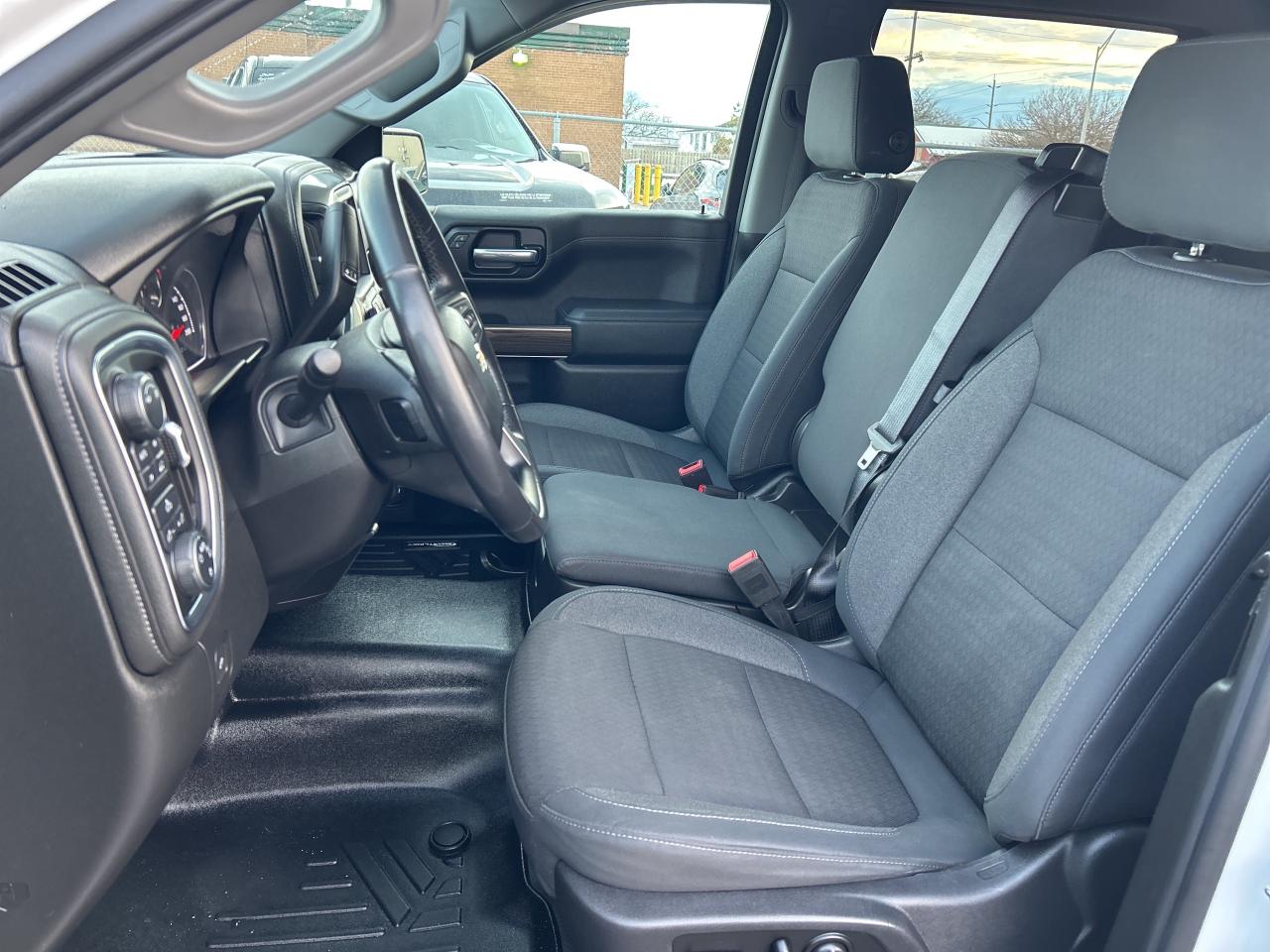 2019 Chevrolet Silverado 1500 LT TRUE NORTH EDT. CREW 5.3L  **CALL 613-961-8848 Photo