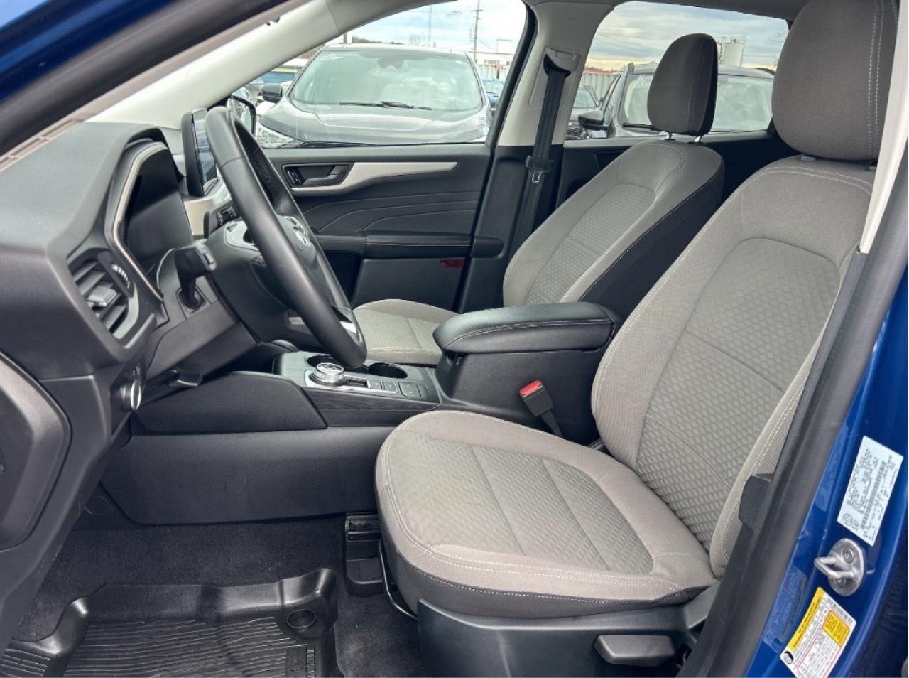 2022 Ford Escape SE AWD/NAV/REMOTE START/HEATED SEATS CALL PICTON Photo