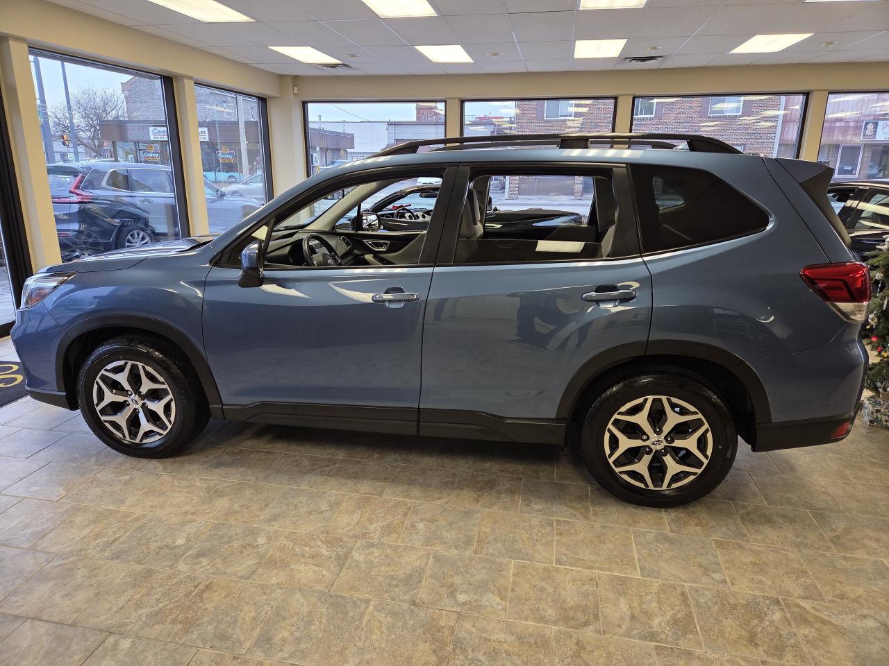 2019 Subaru Forester 2.5i Touring w-EyeSight Pkg ***CALL 613-961-8848 Photo