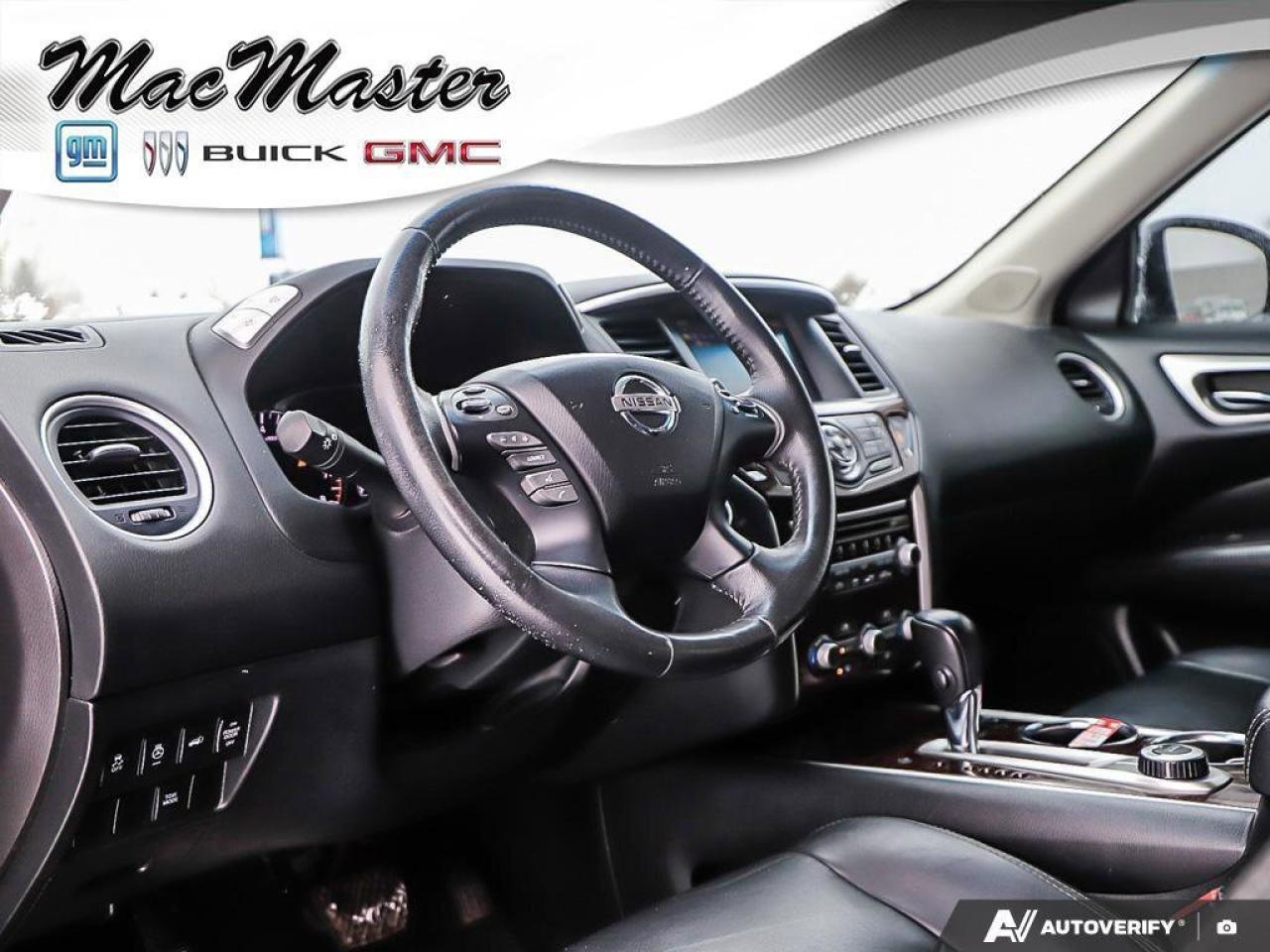 2014 Nissan Pathfinder SLSL, 3.5L V6, CVT, LEATHER, ALLOYS, 7-PASSENGER, Photo