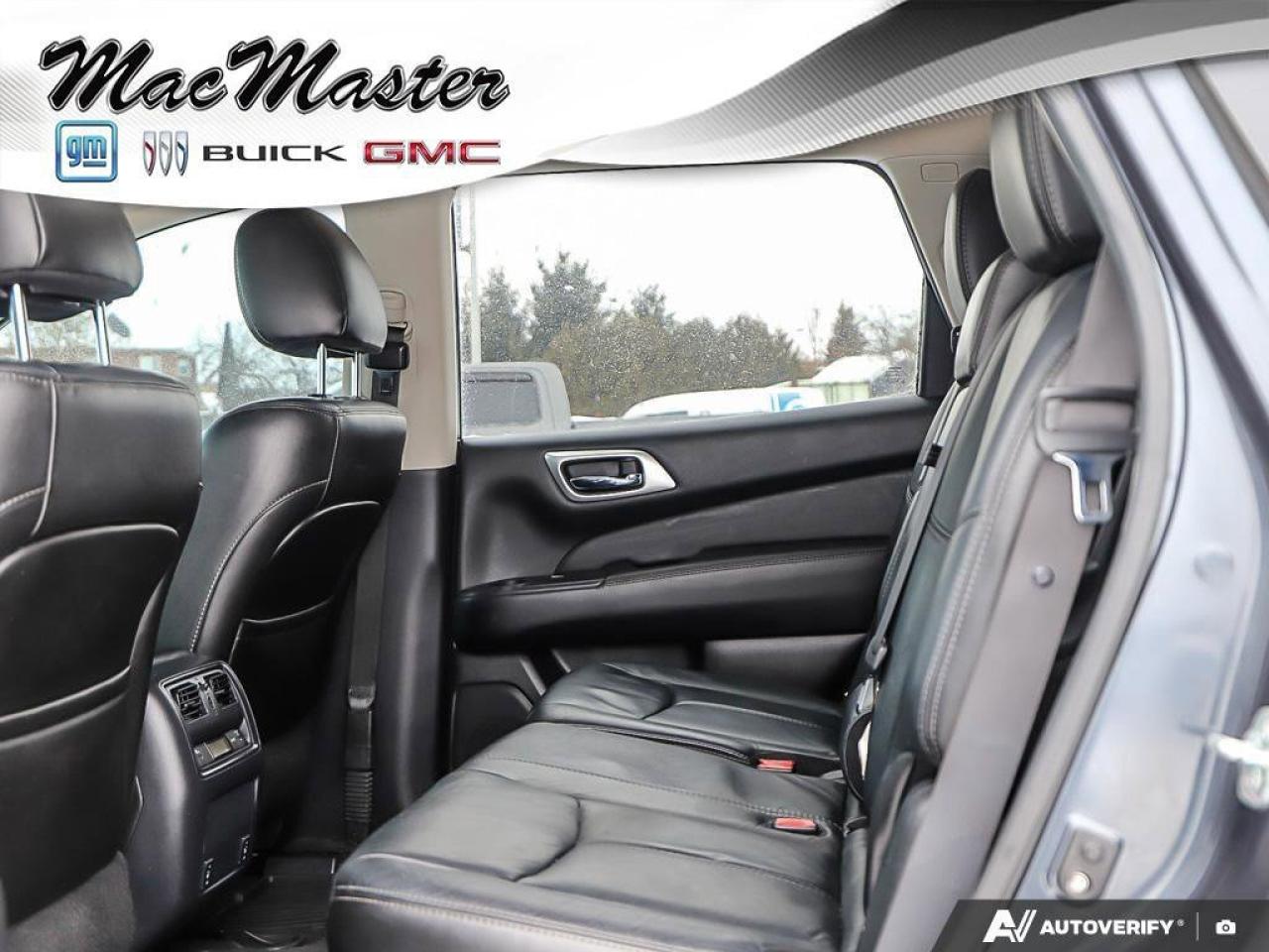 2014 Nissan Pathfinder SLSL, 3.5L V6, CVT, LEATHER, ALLOYS, 7-PASSENGER, Photo