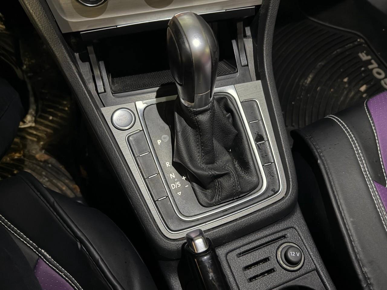 2017 Volkswagen Golf 1.8 TSI ComfortlineAS-TRADED, HTD SEATS, BACKUP CA Photo