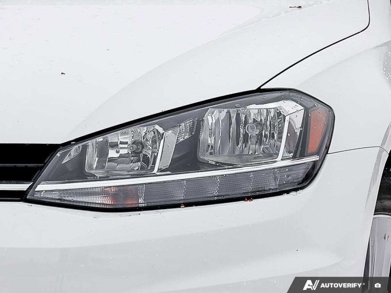 2021 Volkswagen Golf ComfortlineONE-OWNER, ACCIDENT-FREE, HTD SEATS, BA Photo