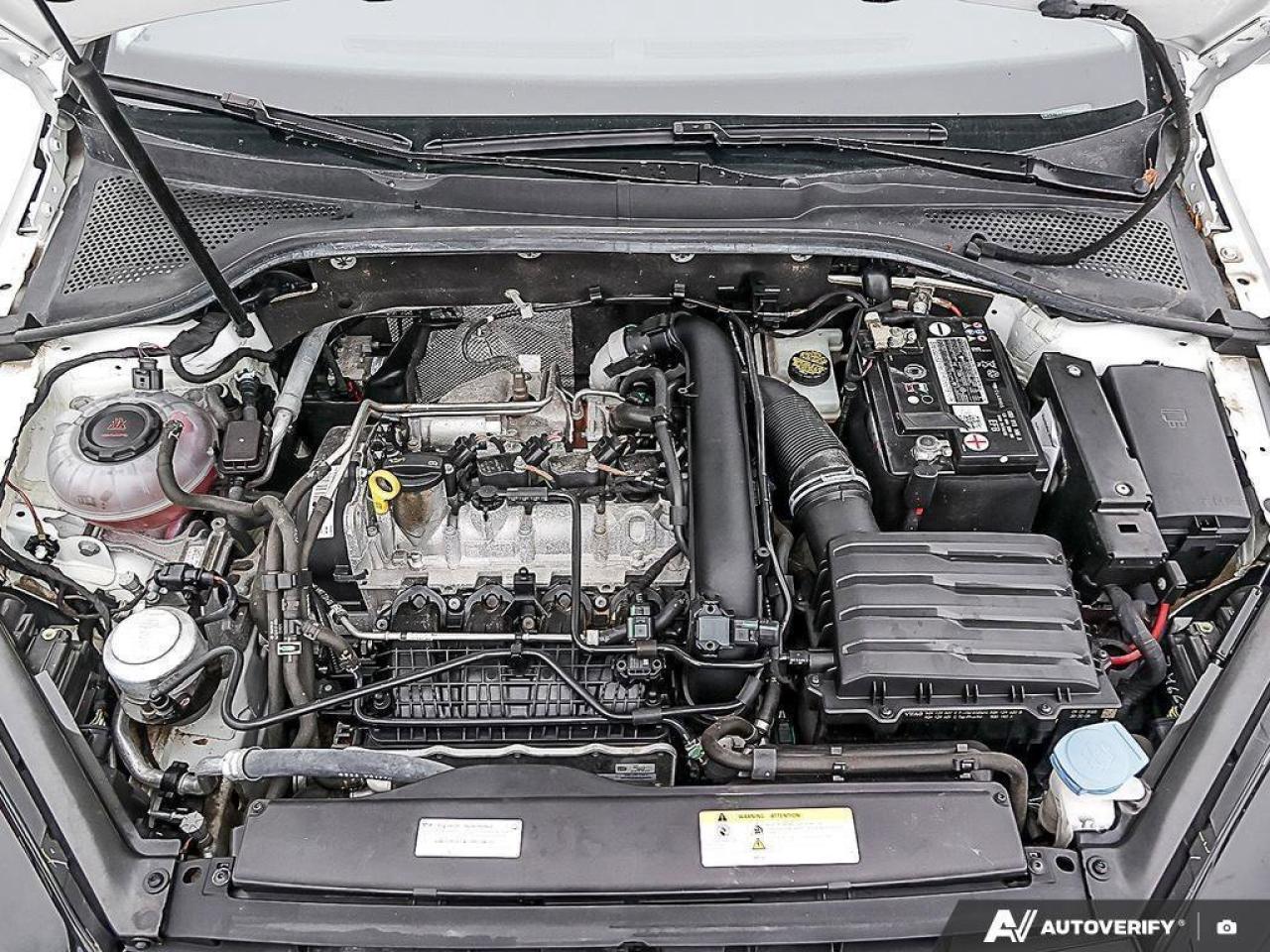 2021 Volkswagen Golf ComfortlineONE-OWNER, ACCIDENT-FREE, HTD SEATS, BA Photo