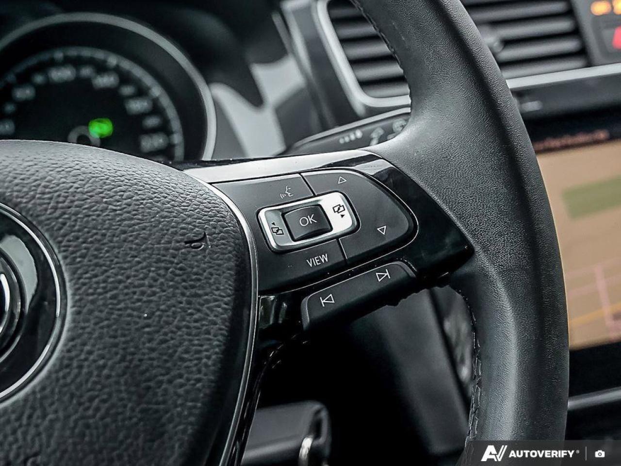 2021 Volkswagen Golf ComfortlineONE-OWNER, ACCIDENT-FREE, HTD SEATS, BA Photo