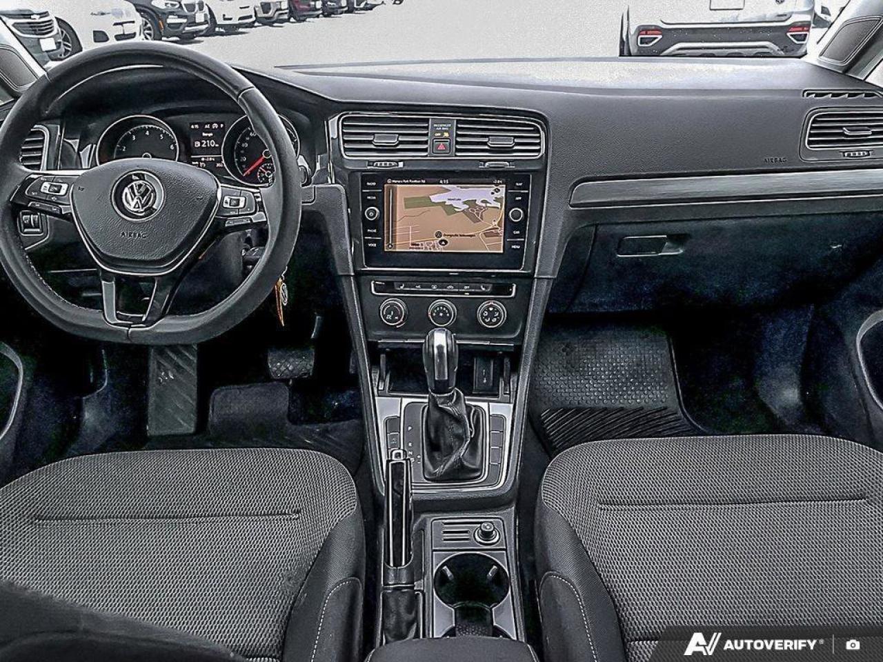 2021 Volkswagen Golf ComfortlineONE-OWNER, ACCIDENT-FREE, HTD SEATS, BA Photo
