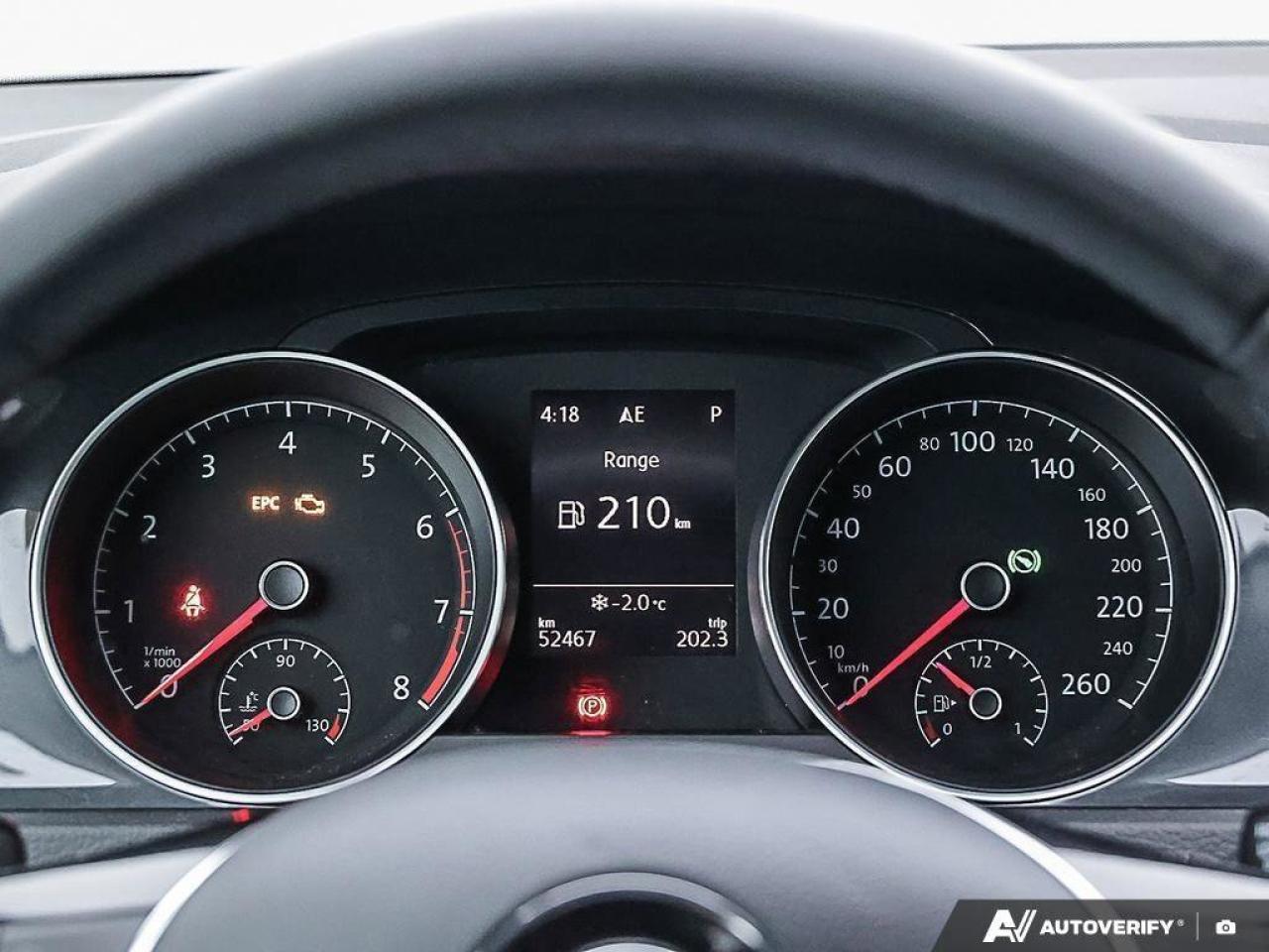 2021 Volkswagen Golf ComfortlineONE-OWNER, ACCIDENT-FREE, HTD SEATS, BA Photo