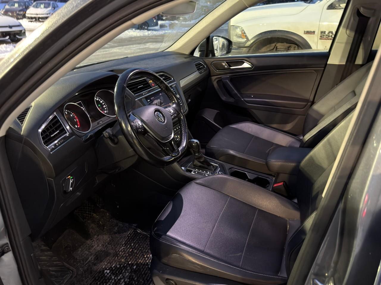 2018 Volkswagen Tiguan ComfortlineCERTIFIED AS-TRADED, NAVIGATION, HTD SE Photo